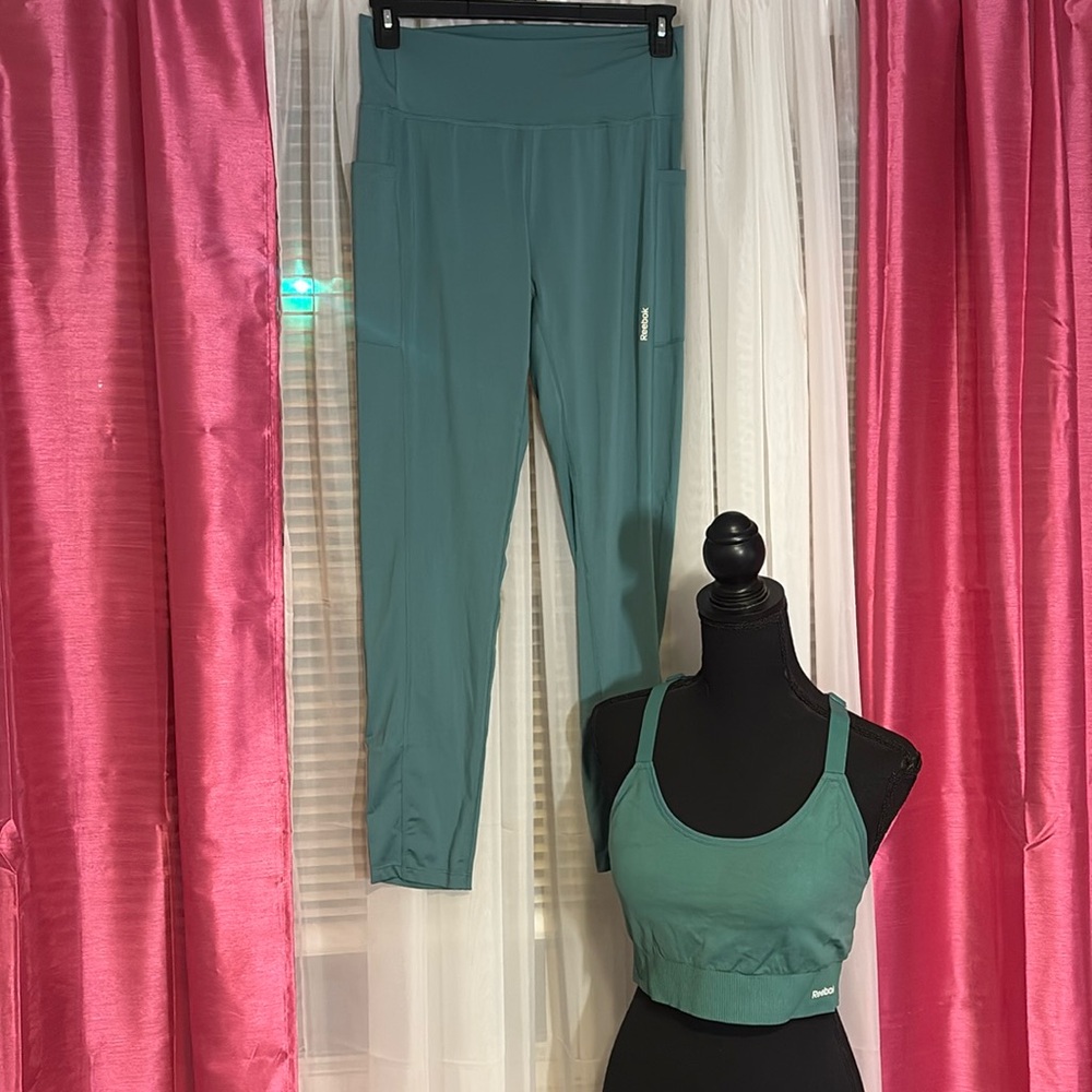 Reebok Activewear Workout Set Size XL